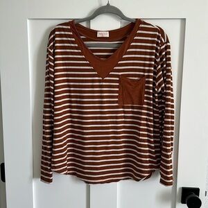Hailey & Co Women's M Long Sleeve Pocket Tee Shirt Rust Brown Stripe Vneck Top